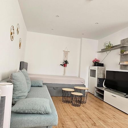 Schoene Ferienwohnung 54 M², Zentrumsnah, Kingbett 埃尔福特 外观 照片