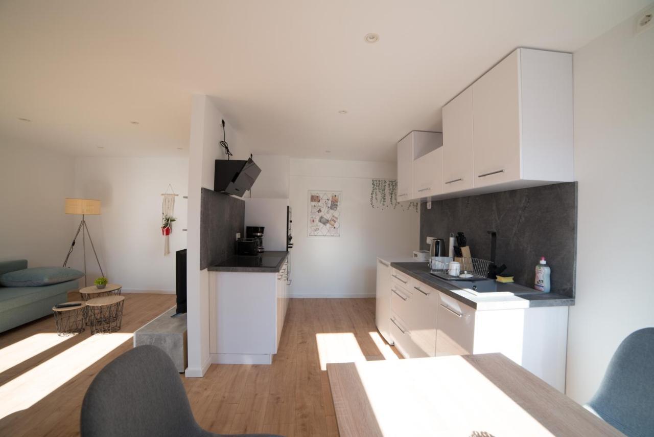 Schoene Ferienwohnung 54 M², Zentrumsnah, Kingbett 埃尔福特 外观 照片