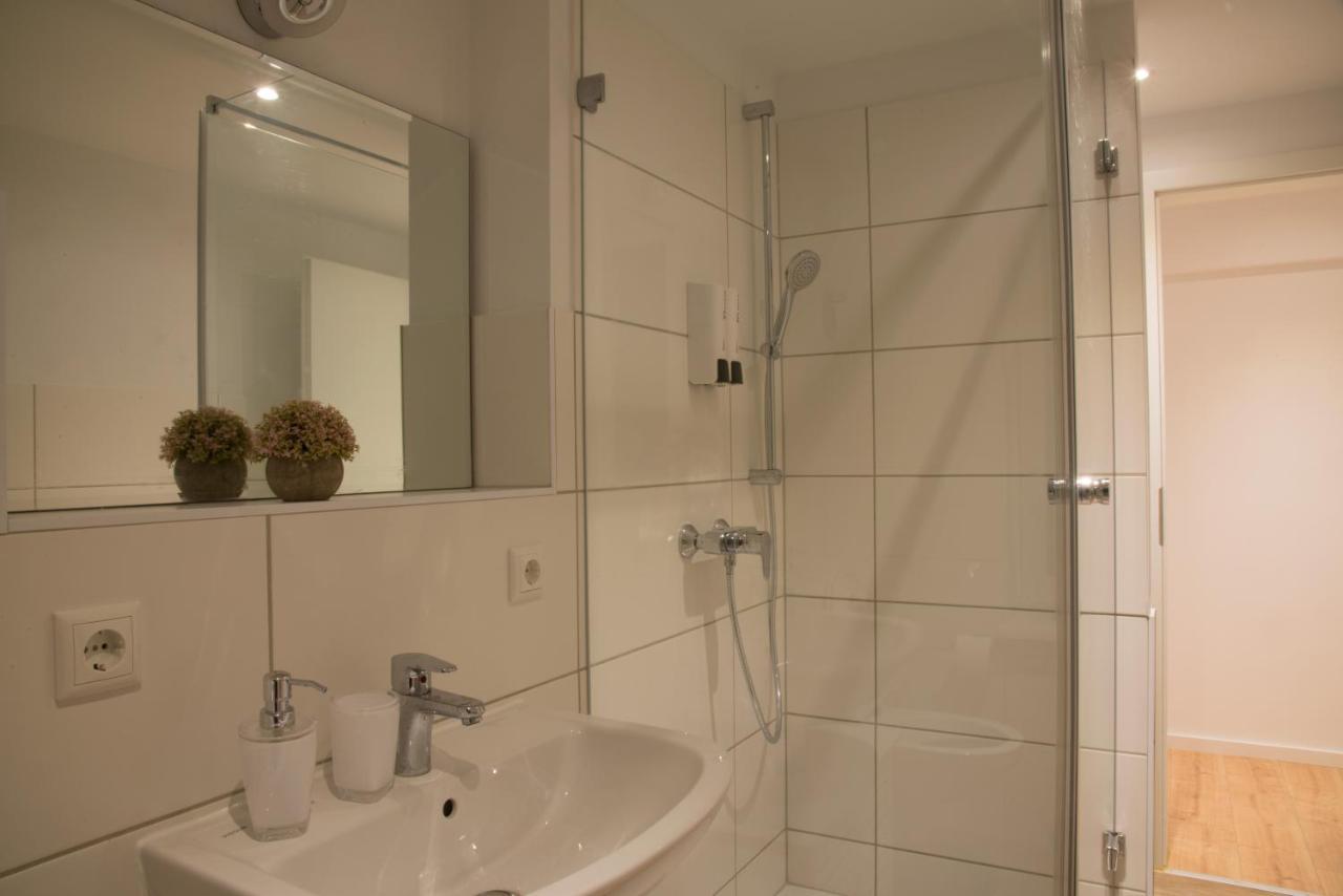 Schoene Ferienwohnung 54 M², Zentrumsnah, Kingbett 埃尔福特 外观 照片