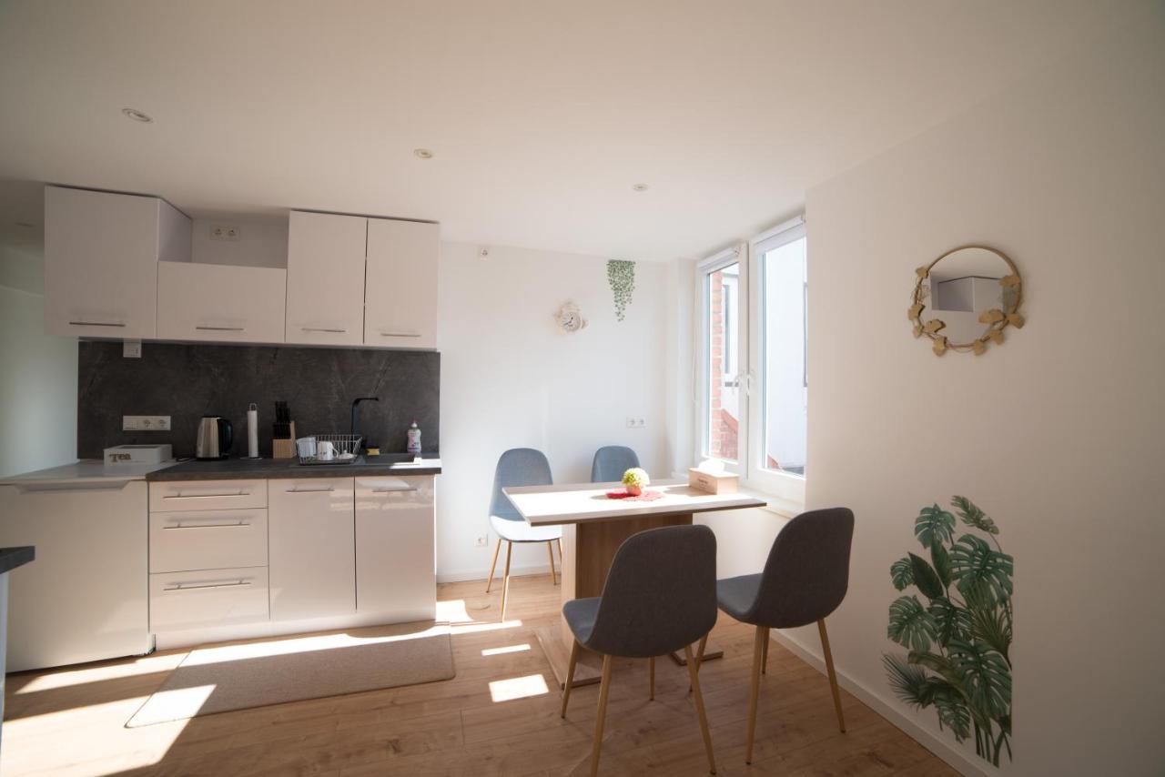 Schoene Ferienwohnung 54 M², Zentrumsnah, Kingbett 埃尔福特 外观 照片