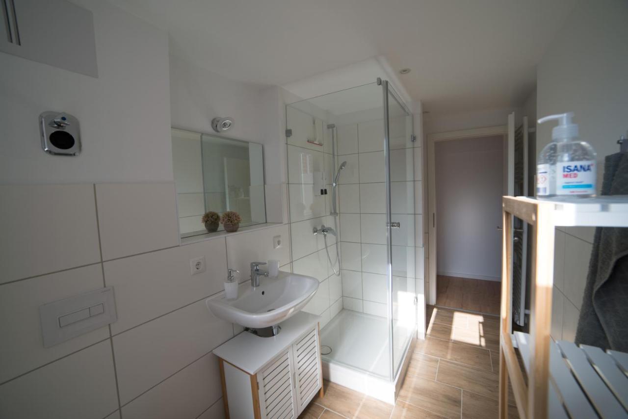 Schoene Ferienwohnung 54 M², Zentrumsnah, Kingbett 埃尔福特 外观 照片